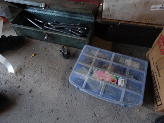 lot 6115 image: Toolbox w tools & organizer w hardware