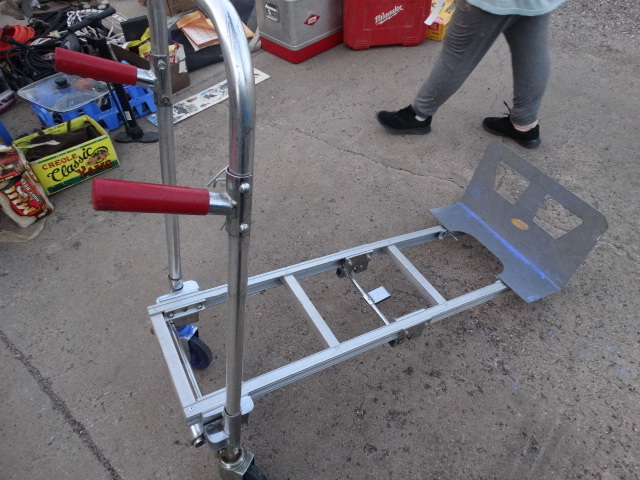 lot 6128 image: Utility dolly