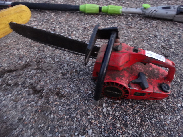lot 6147 image: Gas chainsaw
