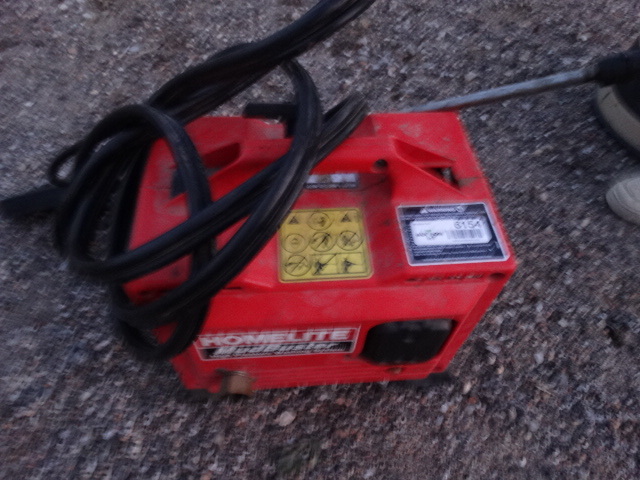 lot 6154 image: Homelite mud buster power washer