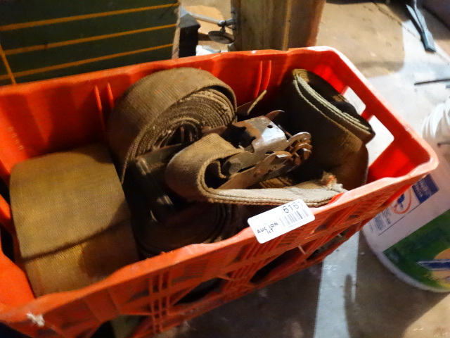 lot 6161 image: Crate w ratchet straps