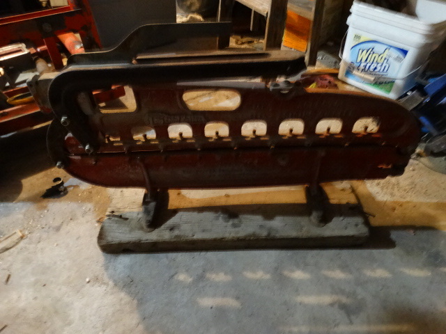 lot 6169 image: Vintage asbestos siding cutter