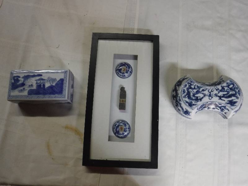 lot 8155 image: Lung Ching reproduction limited editions Chinese trinket boxes