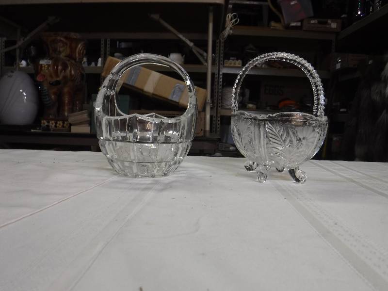 lot 8166 image: 2 glass baskets