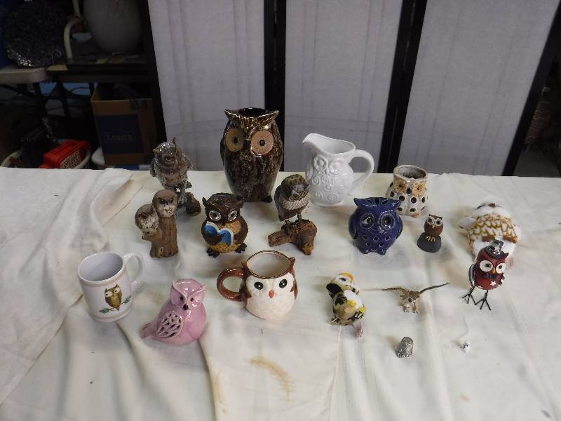 lot 8190 image: Owl lovers collectors lot Figurines, mugs, candle holders and more So cute