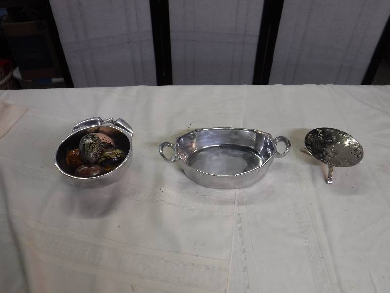lot 8197 image: Candle holder, double handle dish and a dish with decorative eggs in it