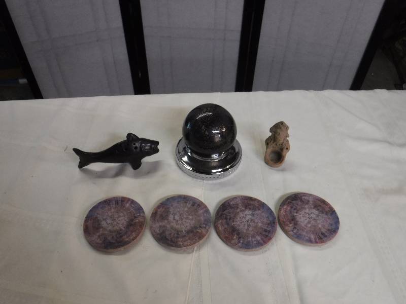 lot 8198 image: Thirsty stone coasters, stone fish and ball paper weight on stand