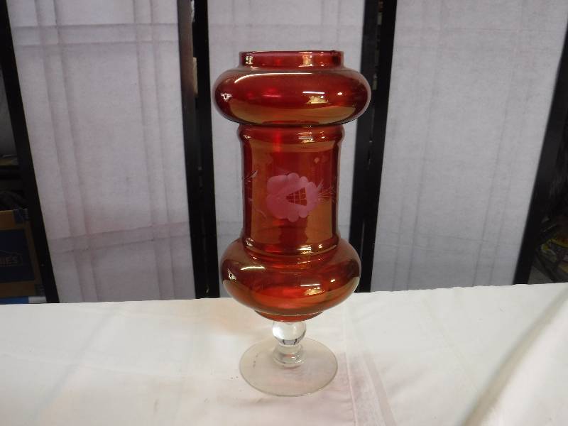 lot 8203 image: Unique footed red glass vase