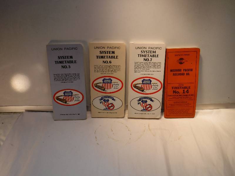 lot 8211 image: Union pacific Train time tables