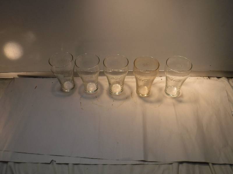 lot 8214 image: Coca Cola drinking glasses lot