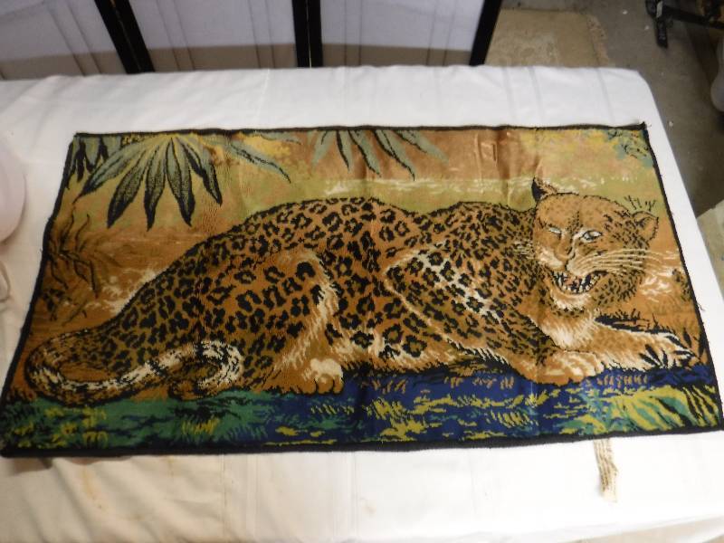 lot 8221 image: Panther or Cheetah tapestry made in Italy