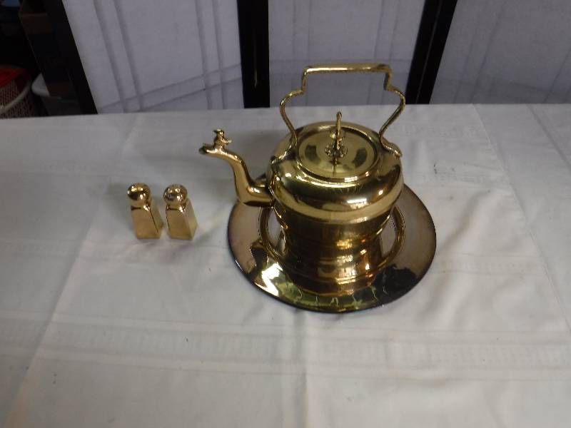lot 8295 image: Brass tea kettle, salt and pepper shakers and small plate