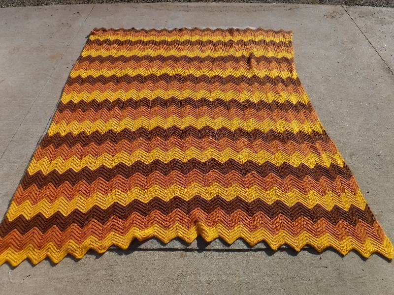 lot 8322 image: fall colors crocheted afghan throw blanket
