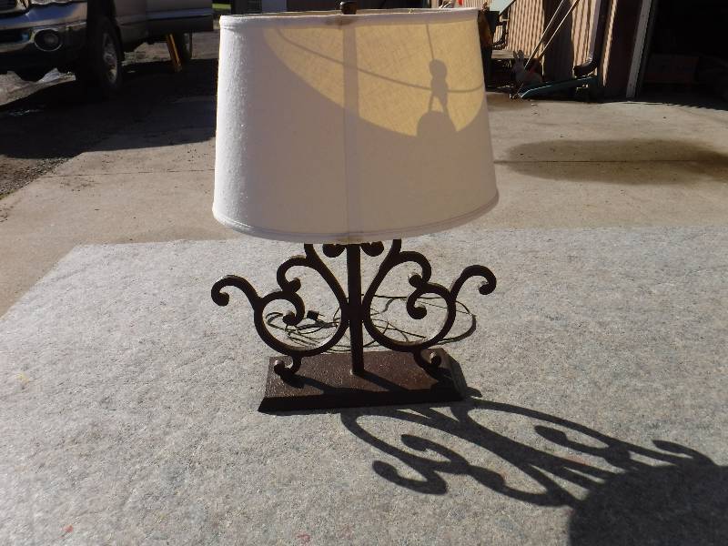lot 8324 image: Very cool iron based table lamp