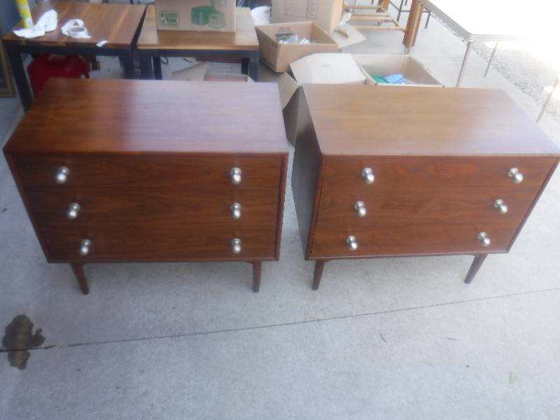 lot 2807 image: Pair of Declaration by Drexel wood low dressers chest of drawers