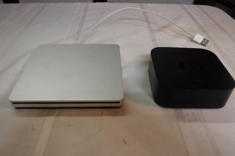 lot 4951 image: Apple Tv system