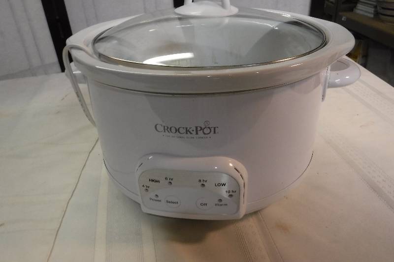 lot 4962 image: Crockpot brand slow cooker with removable crock