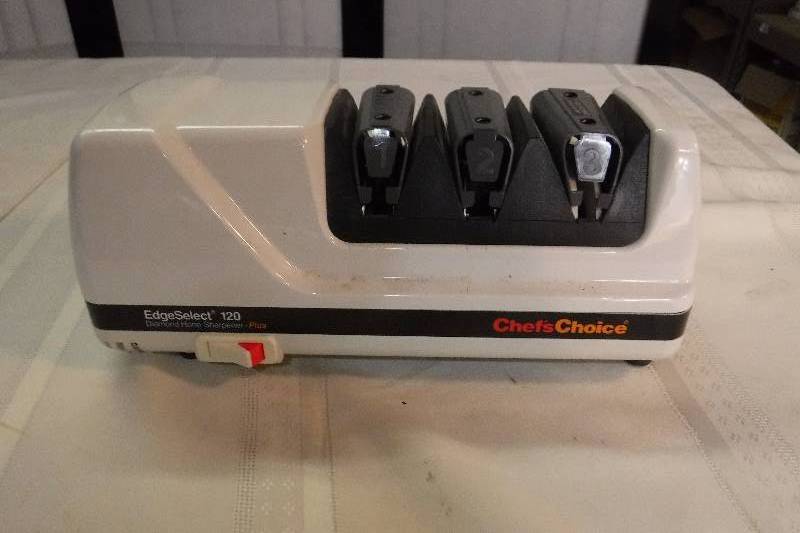 Chef S Choice Edge Select 120 Diamond Knife Sharpener Plus Baldwin City Estate Tiffany Simon Pearce Antiquities Furniture Collectibles 2 Load Out Days Equip Bid