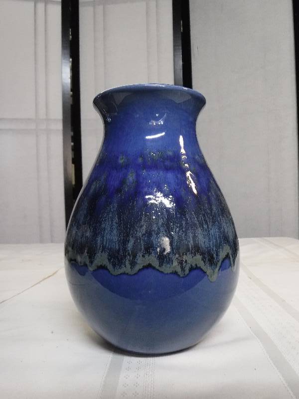 lot 6558 image: Poole Art pottery Vase made in England- blue glaze