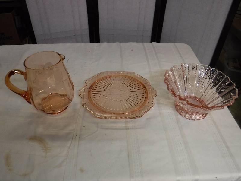lot 6567 image: Mixed lot of Pink Depression glass
