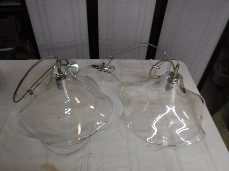 lot 6568 image: Pair of Simon Pearce art glass hanging lights