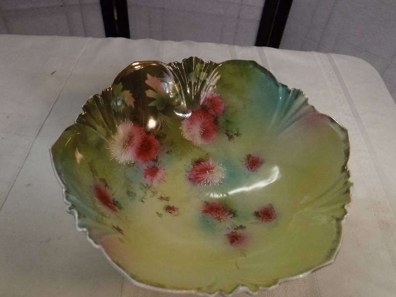 lot 6575 image: Floral Made in Prussia console bowl dish