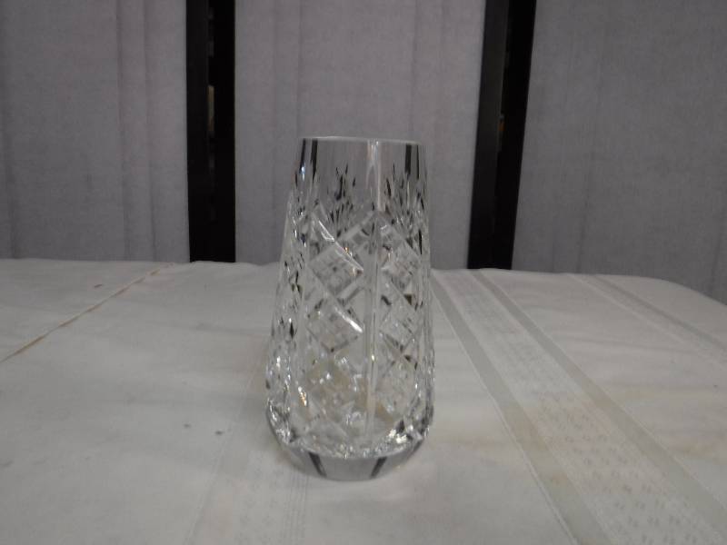lot 6579 image: Crystal vase Made in Edinburgh Scotland