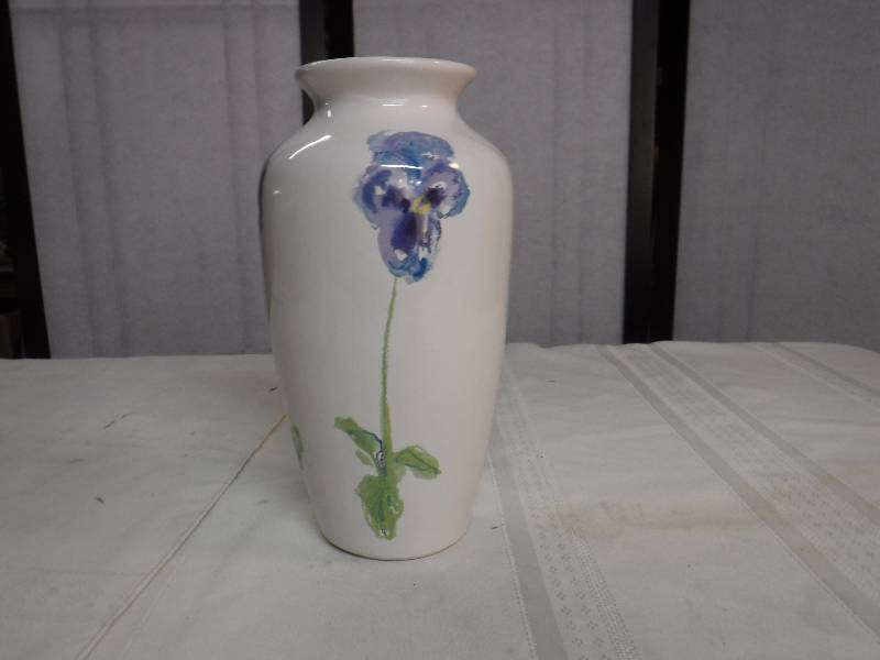 lot 6585 image: Tiffany company Tiffany Blossom vase