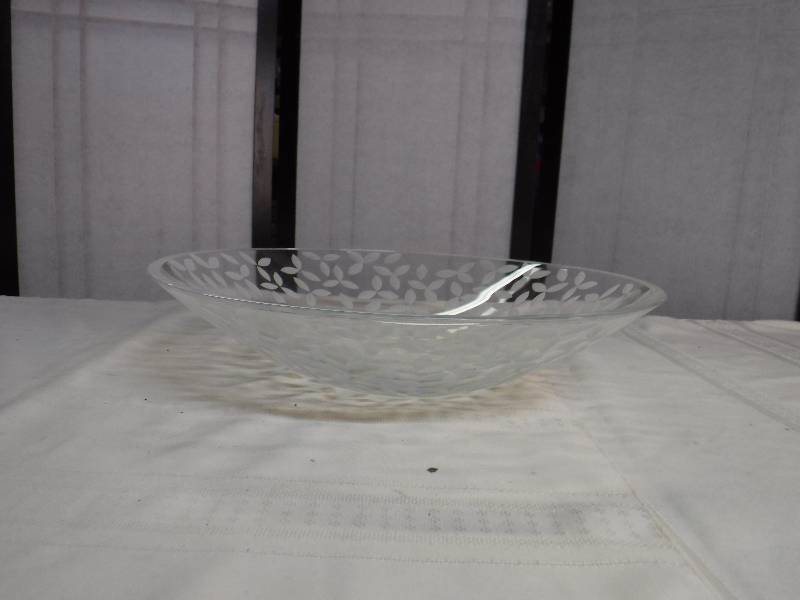 lot 6604 image: Tiffany art glass console bowl