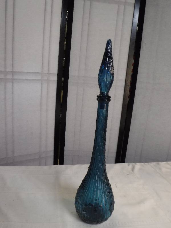 lot 6612 image: Genii bottle decanter