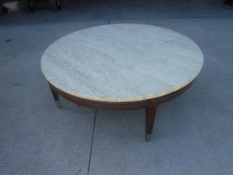 lot 2826 image: Made in Italy stone topped coffee table