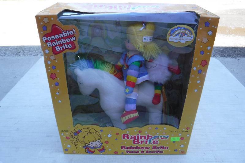 lot 7434 image: Poseable Rainbow Bright with Twink and Sprite