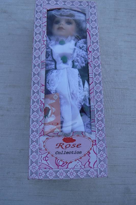 lot 7437 image: Rose Collection doll
