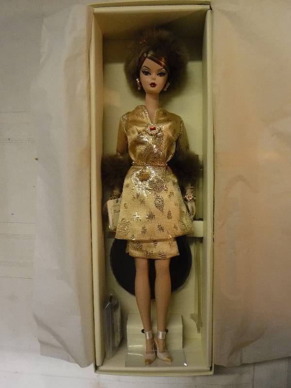 lot 6732 image: Gold Label collectible Barbie doll