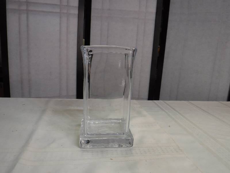 lot 6740 image: Simon Pearce art glass candle holder