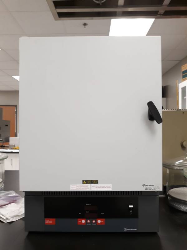 lot 7452 image: Fisher Scientific Isotemp Programmable Muffle Furnace Model 650-126 Serial 404N0001