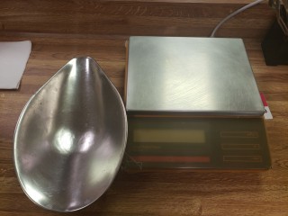 lot 7526 image: Sartorious Universal Scale