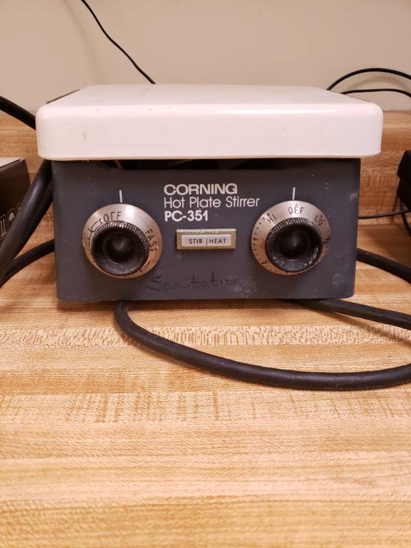 lot 7549 image: Corning Hot Plate Stirrer PC-351