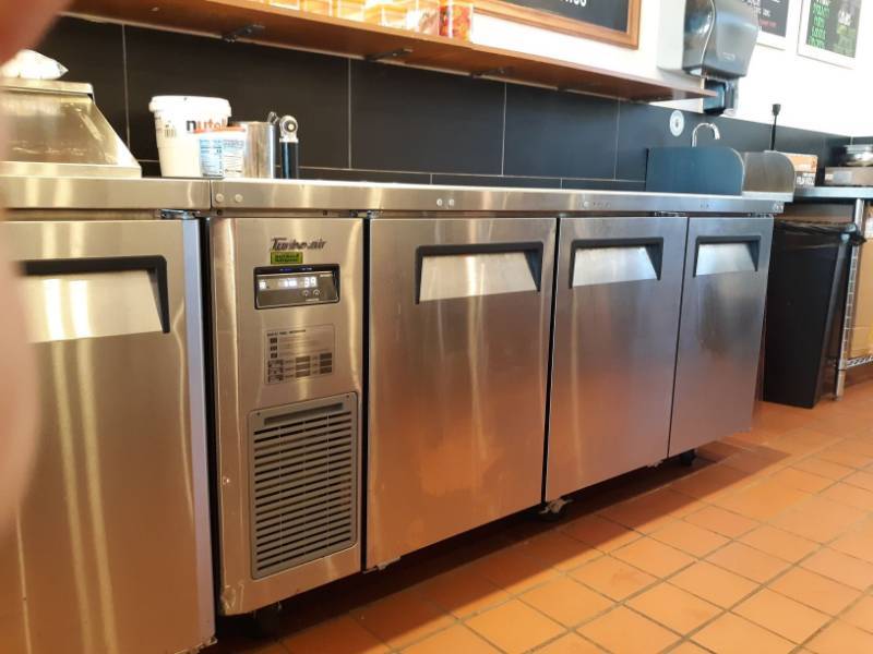 lot 1013 image: Turbo Air Refrigerated Buffet Display Table JBT-72-N