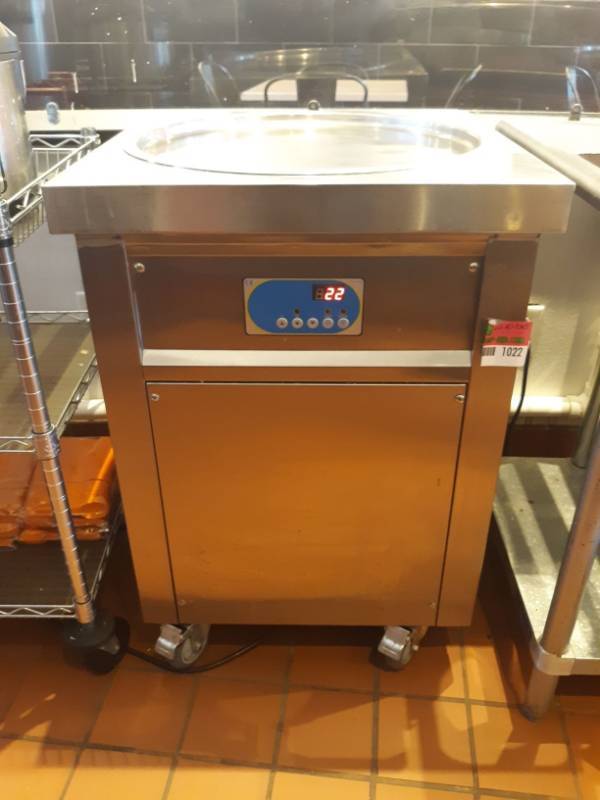 lot 1022 image: Rolled Ice Cream Chiller