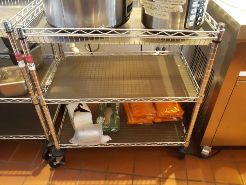 lot 1024 image: Metro Rack On Casters