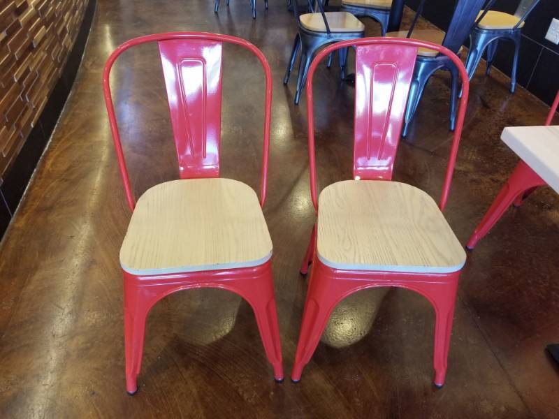 lot 1047 image: (2) Red Metal Restaurant Chairs