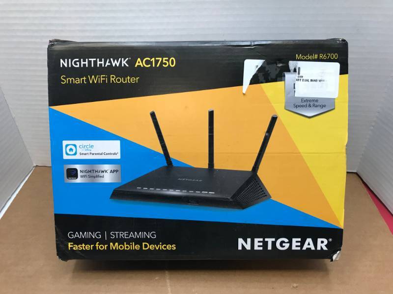 lot 3009 image: NETGEAR NIGHTHAWK AC1750 WIRELESS ROUTER