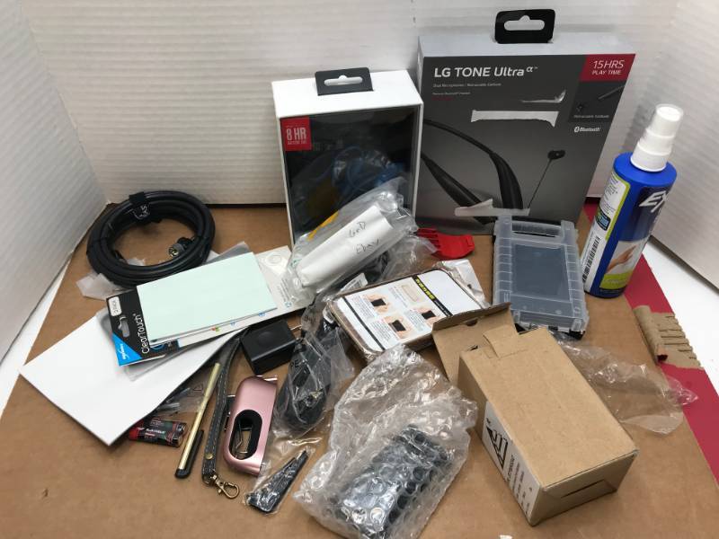 lot 3056 image: LOT OF MIX ITEMS
