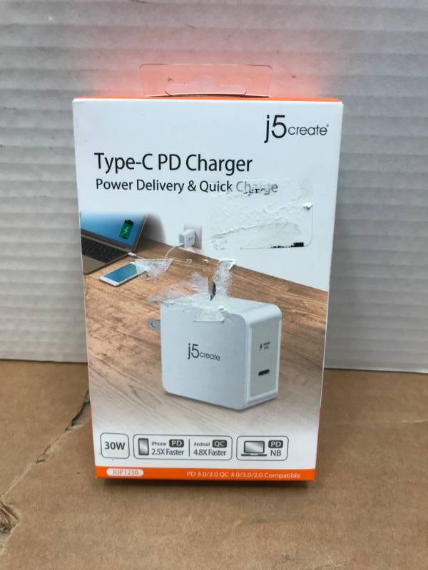 lot 3065 image: J5 CREATE  TYPE-C PD WALL CHAGER FOR IPHONE