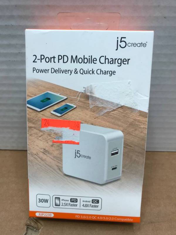lot 3071 image: J5 CREATE  2-PORT PD MOBILE CHARGER