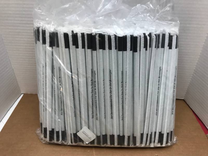 lot 3074 image: 500 PLASTIC STRAWS
