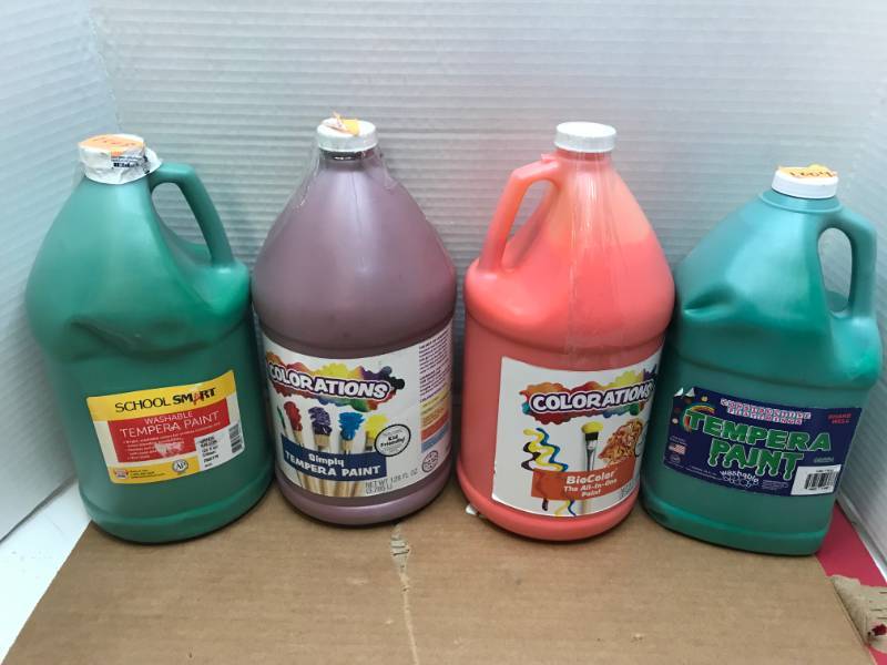 lot 3078 image: LOT OF TEMPERA PAINT