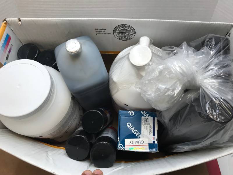 lot 3080 image: LOT OF MIX  LIQUIDS