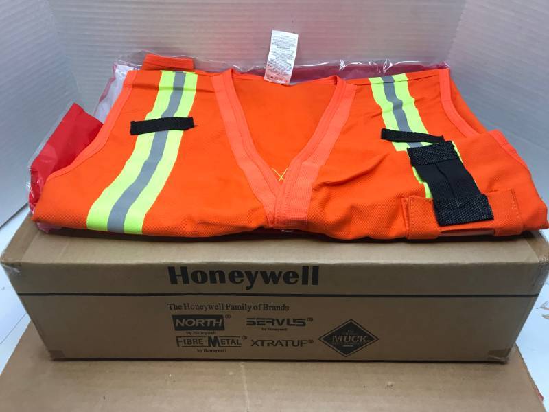 lot 3098 image: LOT OF HONEYWELL SECURITY VEST